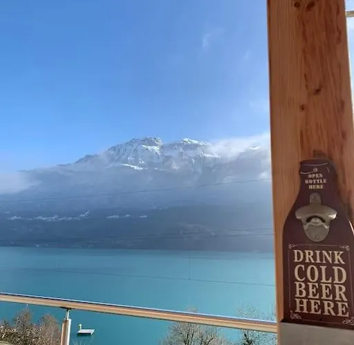 Lina - Lakeview Living Near Interlaken 아파트 Niederried bei Interlaken