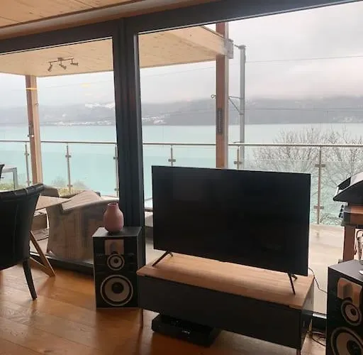 Lina - Lakeview Living Near Interlaken *