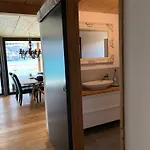 Apartment Lina - Lakeview Living Near Interlaken Niederried bei Interlaken