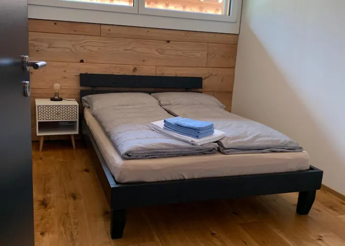 Lina - Lakeview Living Near Interlaken Lejlighed Niederried bei Interlaken